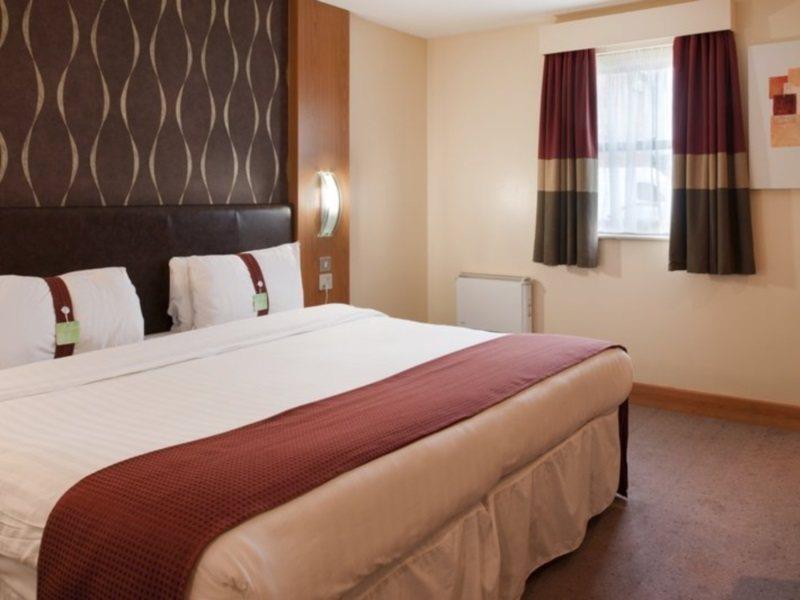Holiday Inn Manchester - Central Park, An Ihg Hotel Exterior photo